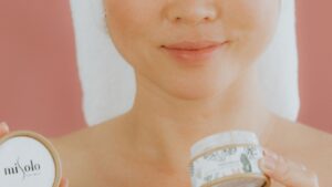 Read more about the article Before You Print 5,000 Boxes: A Skincare Pre-Production Reality Check